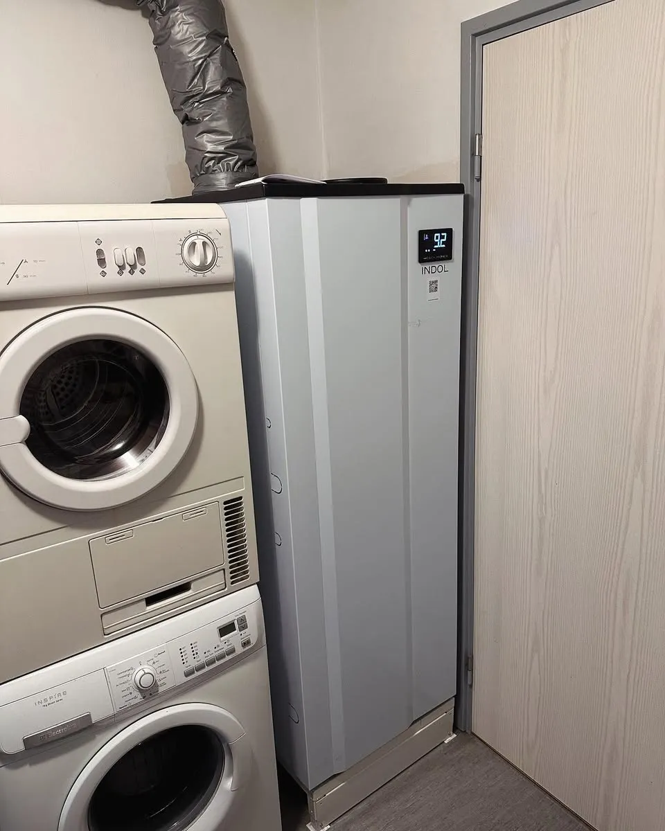 Bild från arbete med Luftvärmepump i Norrtälje hos Rör runt i Roslagen AB